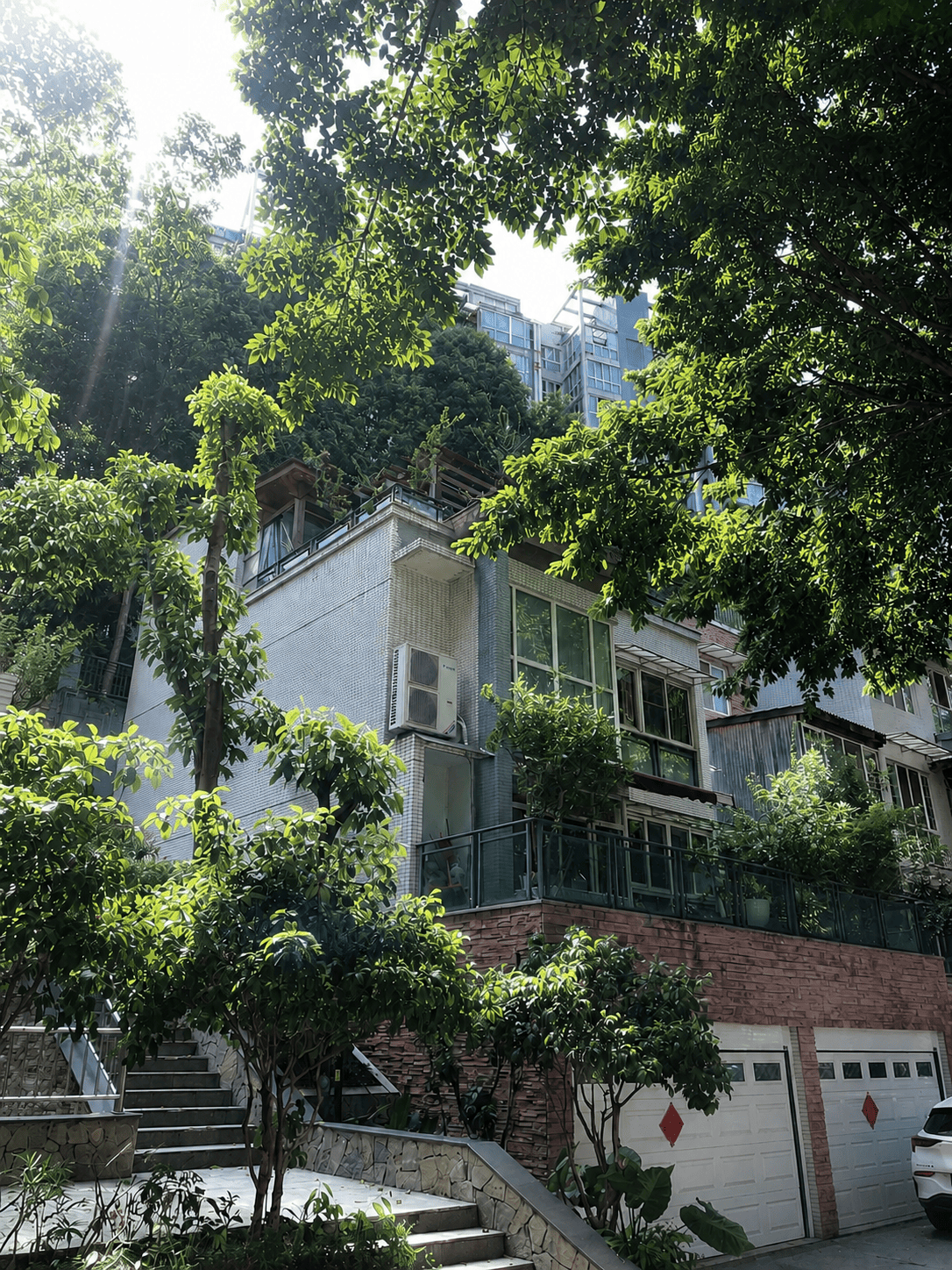 黔西南岛居岁月从容升级：小小岛老别墅加装蒂升悦行款电梯